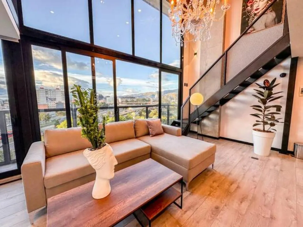 Apartment Skyline Suites - Elegant Living With Coworking & Scenic Views Bogota