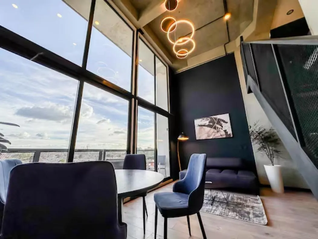 Skyline Suites - Elegant Living With Coworking & Scenic Views Bogota Apartment