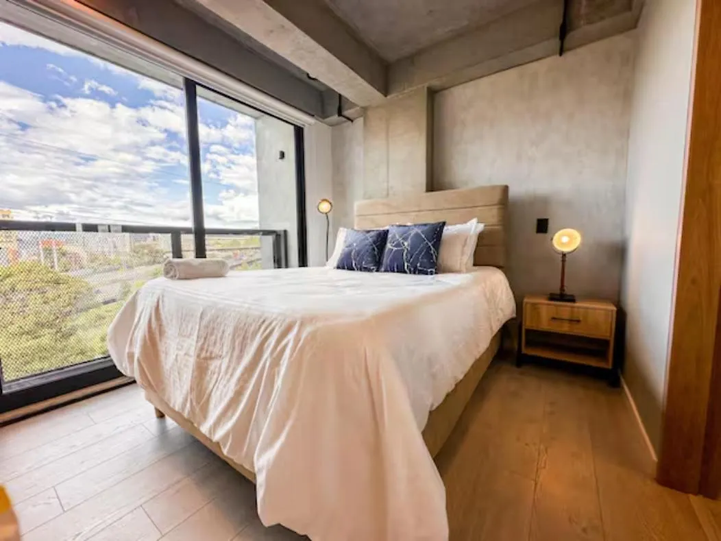 Skyline Suites - Elegant Living With Coworking & Scenic Views Bogota