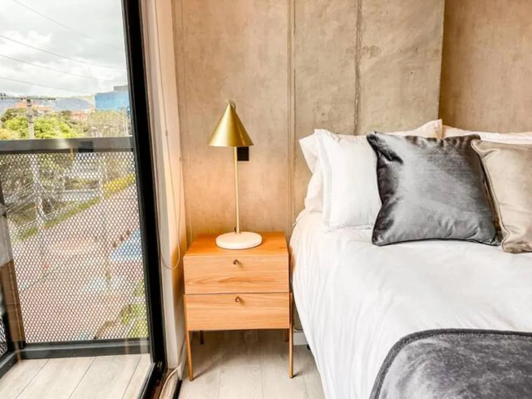 Skyline Suites - Elegant Living With Coworking & Scenic Views Bogota